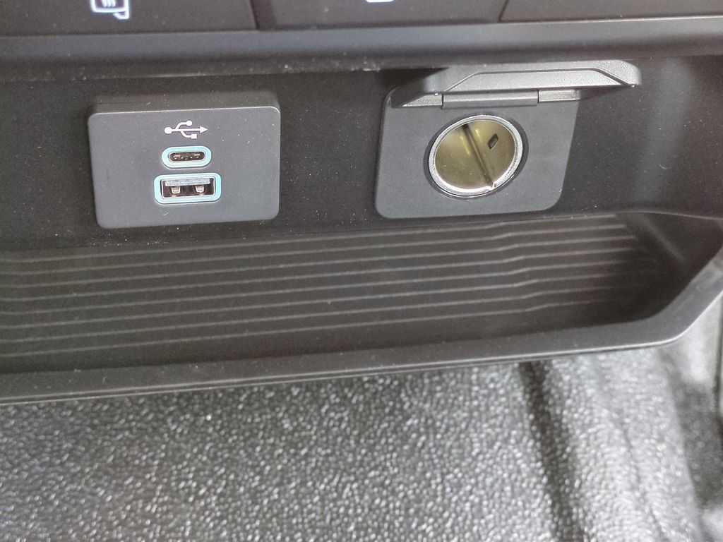 2025 Ford F-250 Super Duty XL - Photo 17