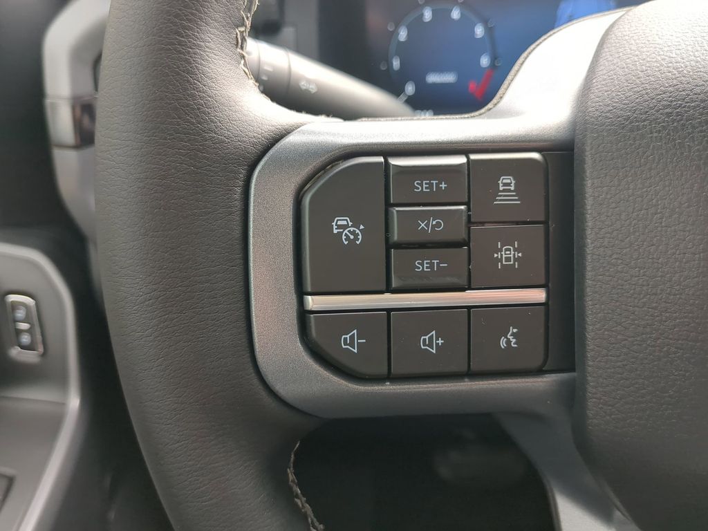 2025 Ford F-150 XLT - Photo 29