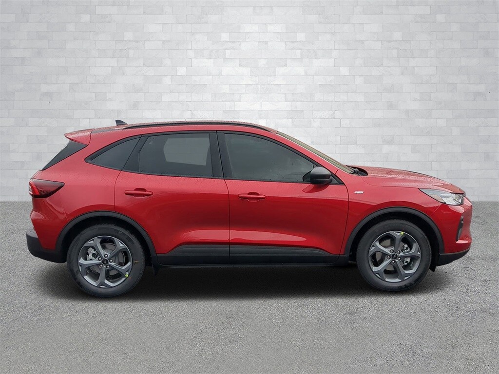 2025 Ford Escape ST-Line photo 2