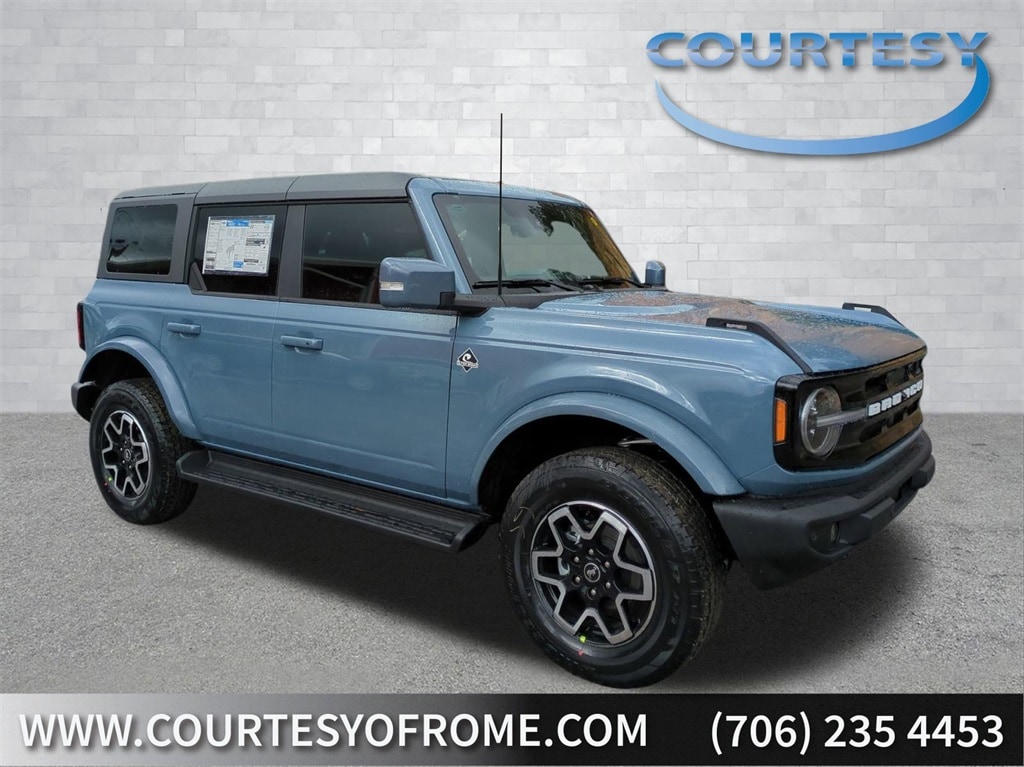 2025 Ford Bronco 4-Door Outer Banks's photo