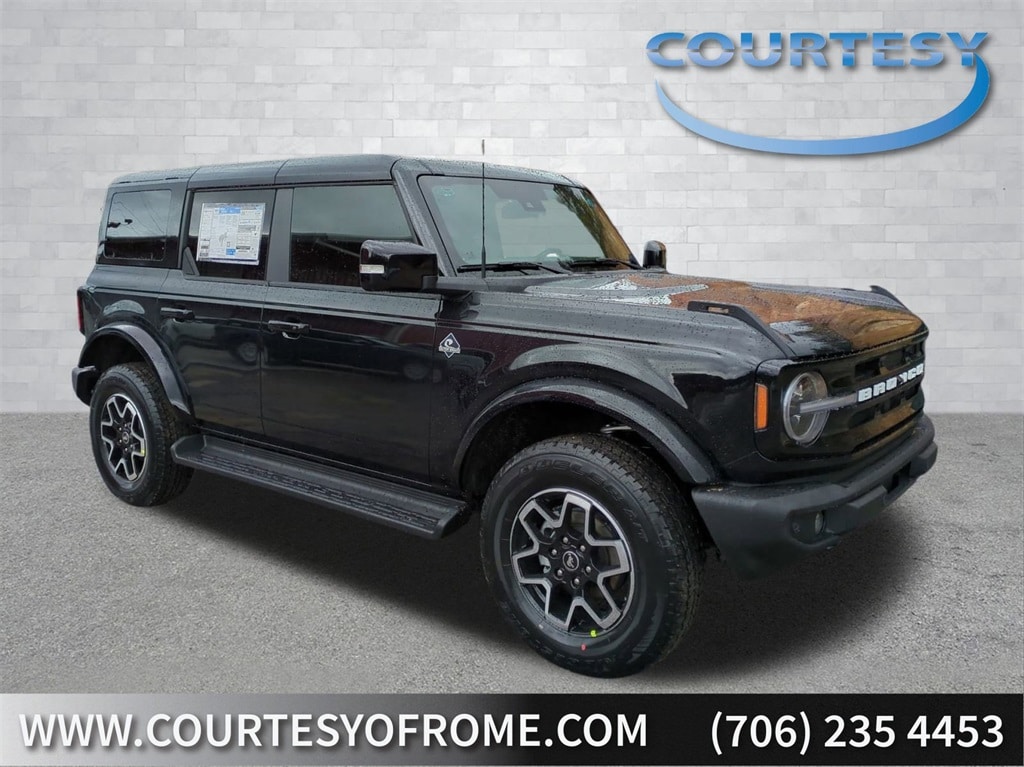 2025 Ford Bronco 4-Door Outer Banks's photo