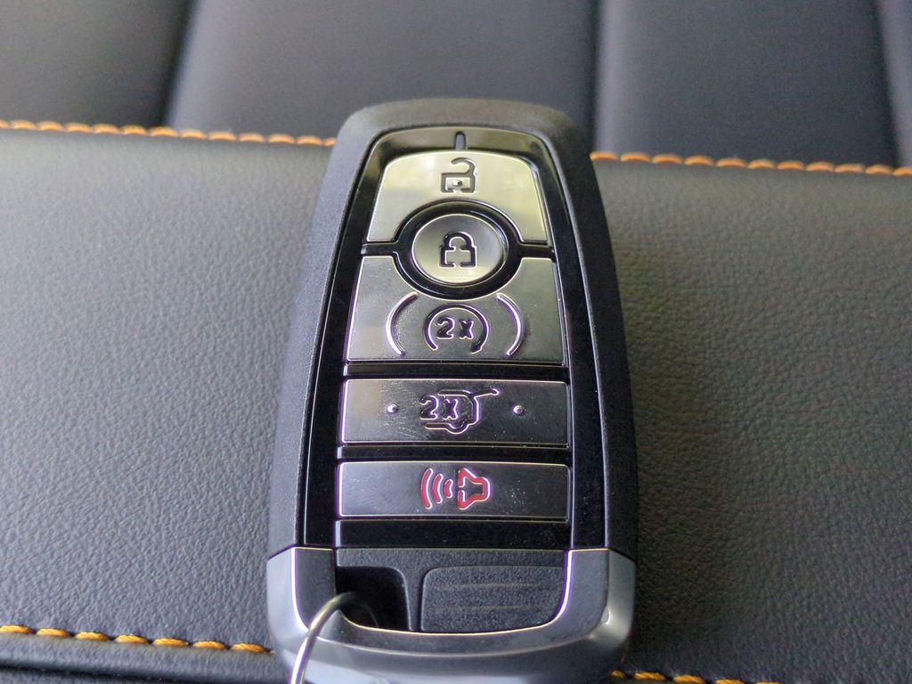 2025 Ford Expedition Tremor - Photo 31