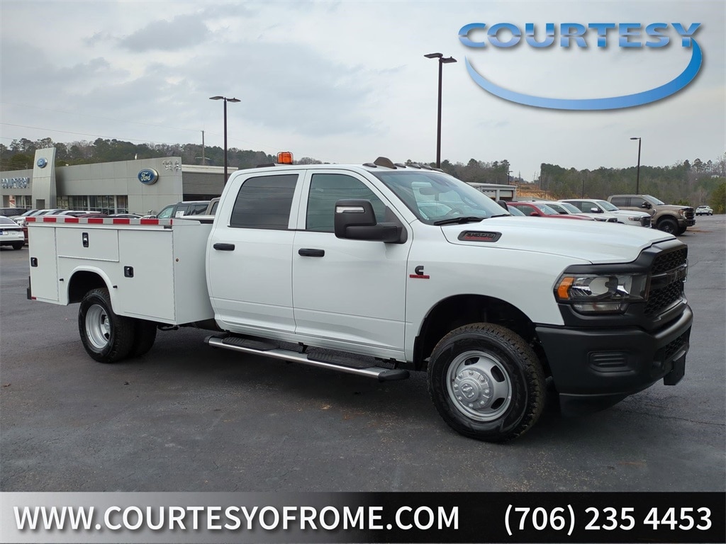 2024 RAM Ram 3500 Chassis Cab Tradesman's photo