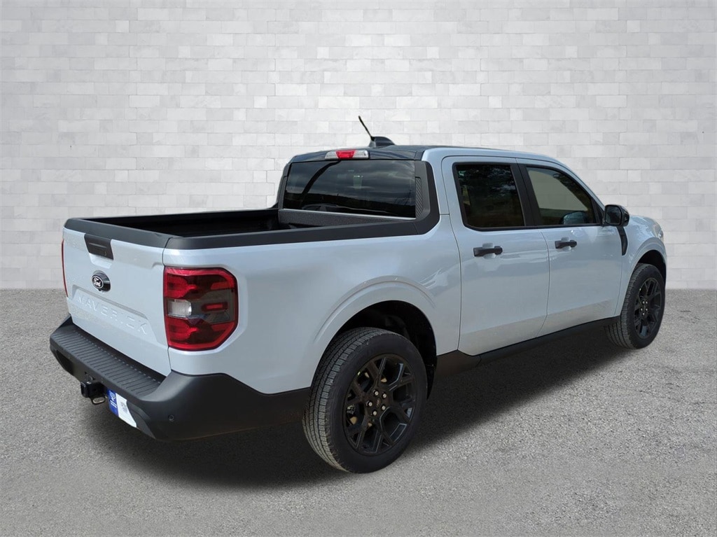 New 2025 Ford Maverick XLT Truck