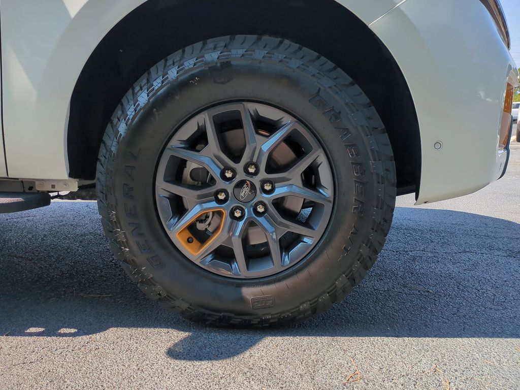 2025 Ford Expedition Tremor - Photo 14