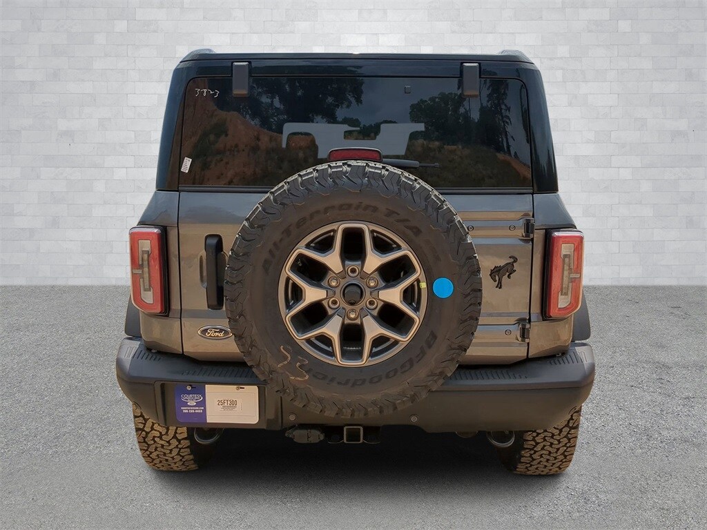 2025 Ford Bronco Badlands photo 4