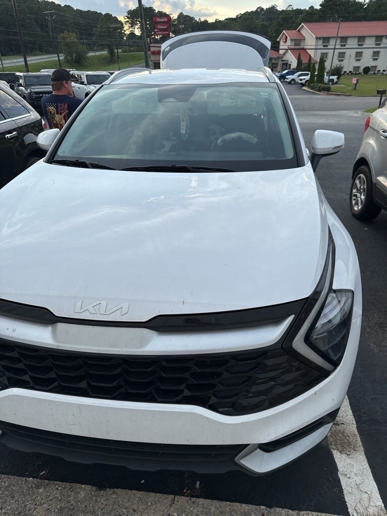 2023 Kia Sportage EX photo 2