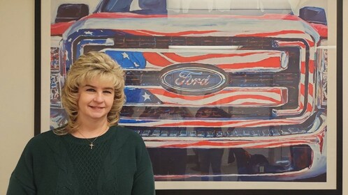 Staff member Laura Lovingood from ID_6a88d73dcdf2