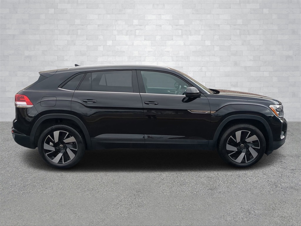 Used 2024 Volkswagen Atlas Cross Sport SE w/Tech with VIN 1V2WE2CA4RC211529 for sale in Rome, GA