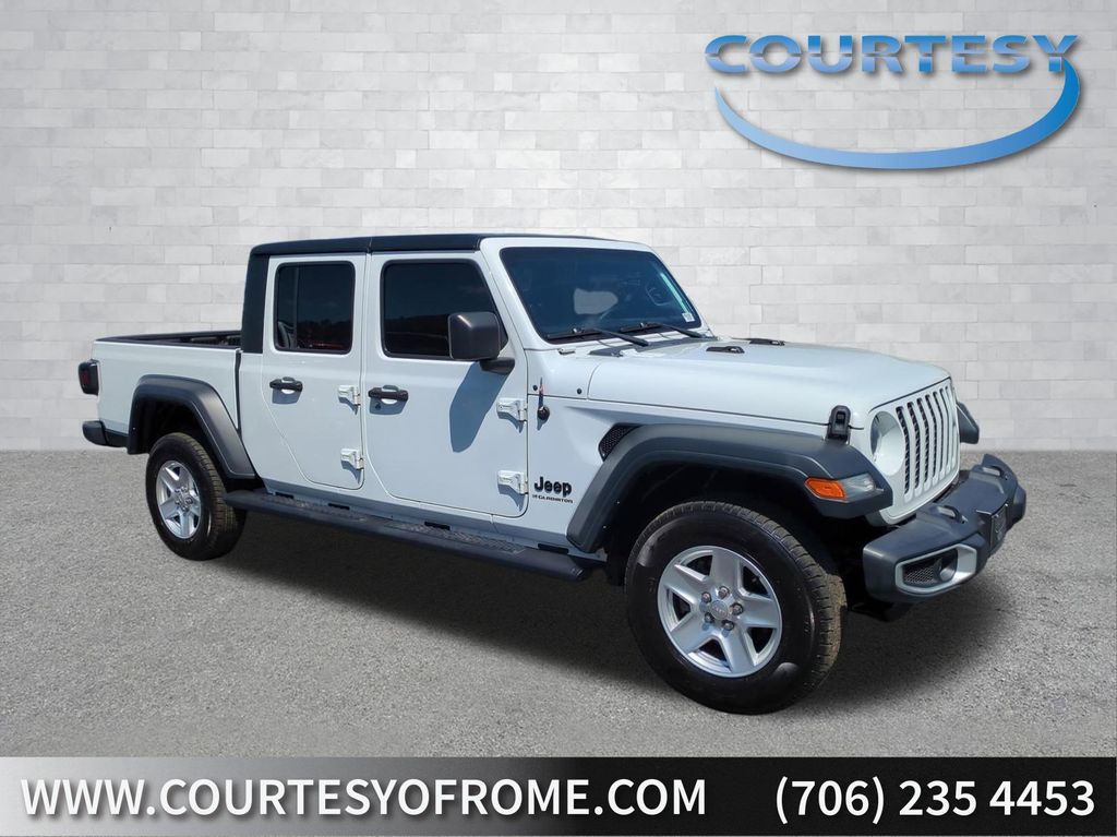 2023 Jeep Gladiator Sport S's photo