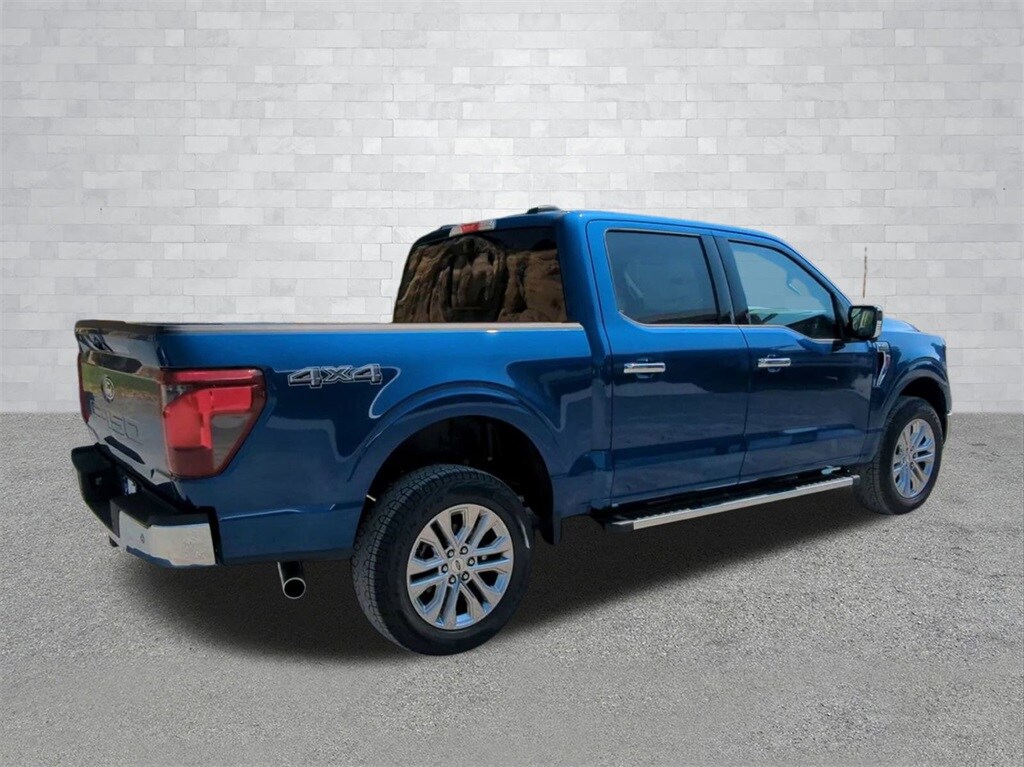 2025 Ford F-150 XLT photo 2