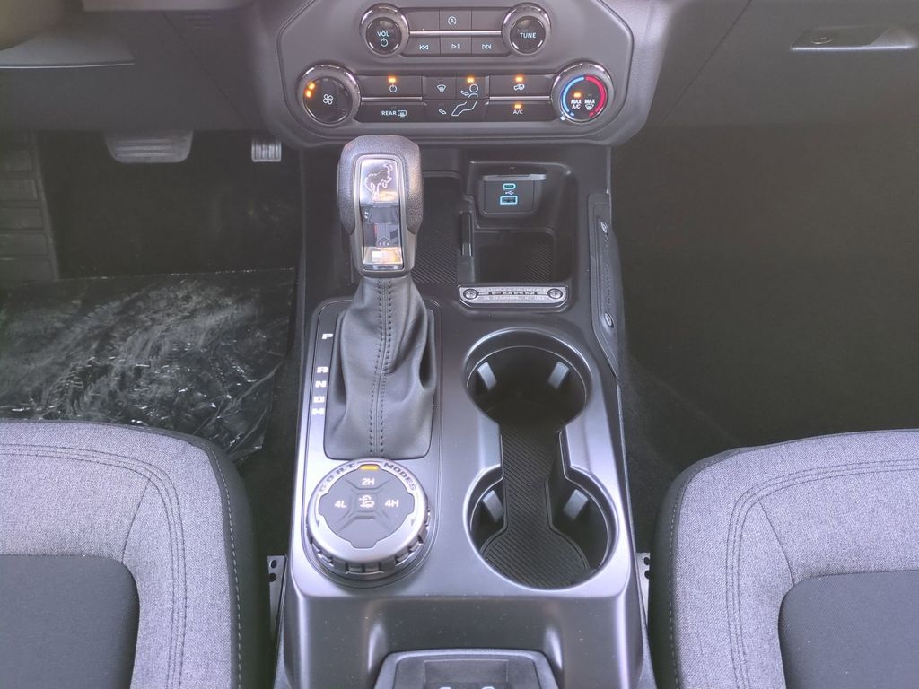 2025 Ford Bronco 4-Door Base - Photo 20