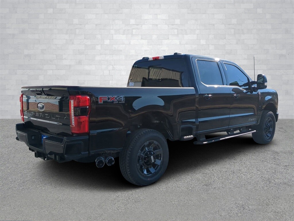 2024 Ford F-350 photo 3