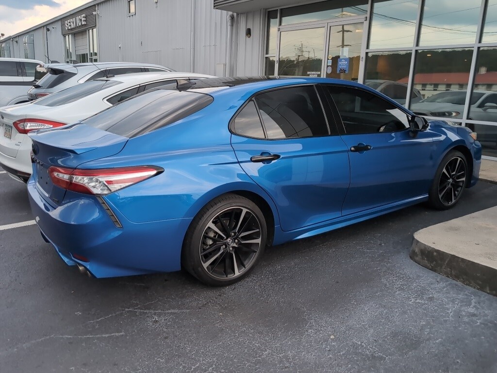 2020 Toyota Camry XSE photo 3