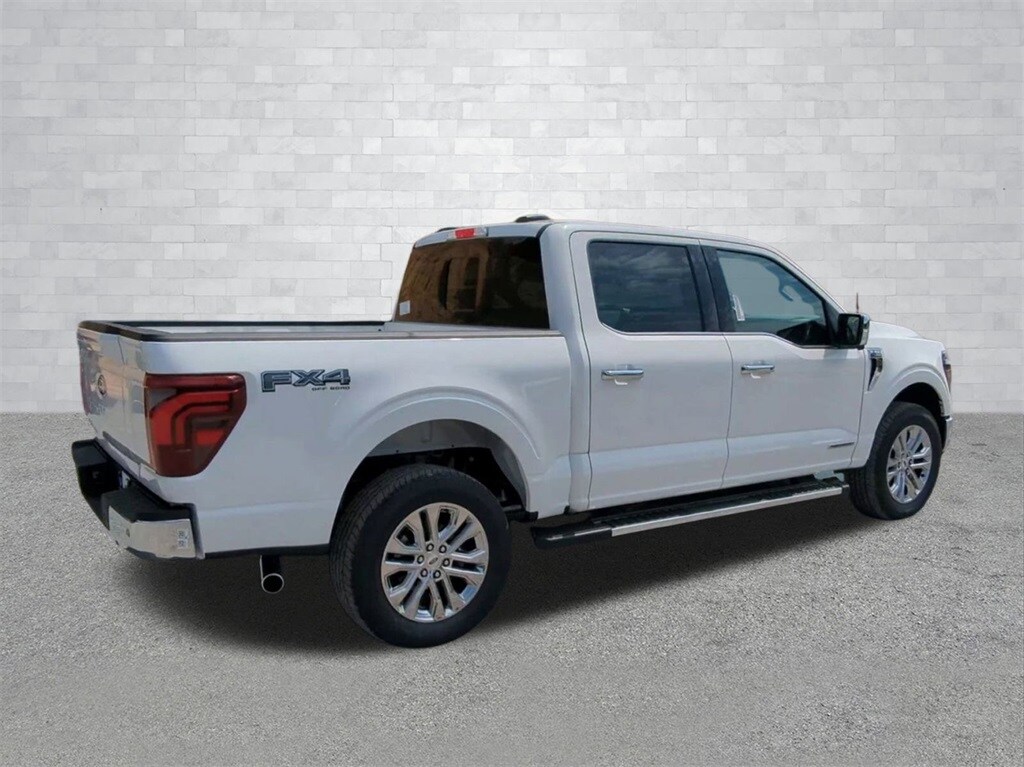 2025 Ford F-150 Lariat photo 2