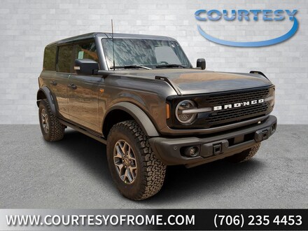2025 Ford Bronco Badlands SUV