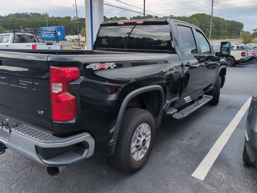 2024 Chevrolet Silverado 2500HD LT photo 3
