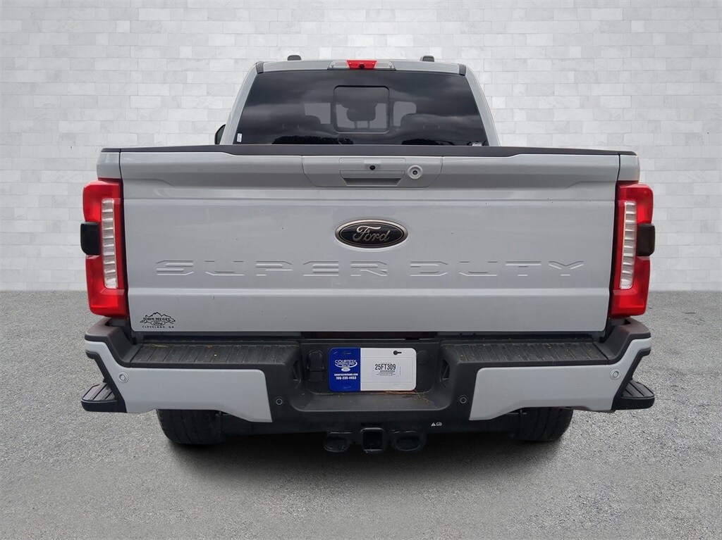 2025 Ford F-250 Lariat photo 4
