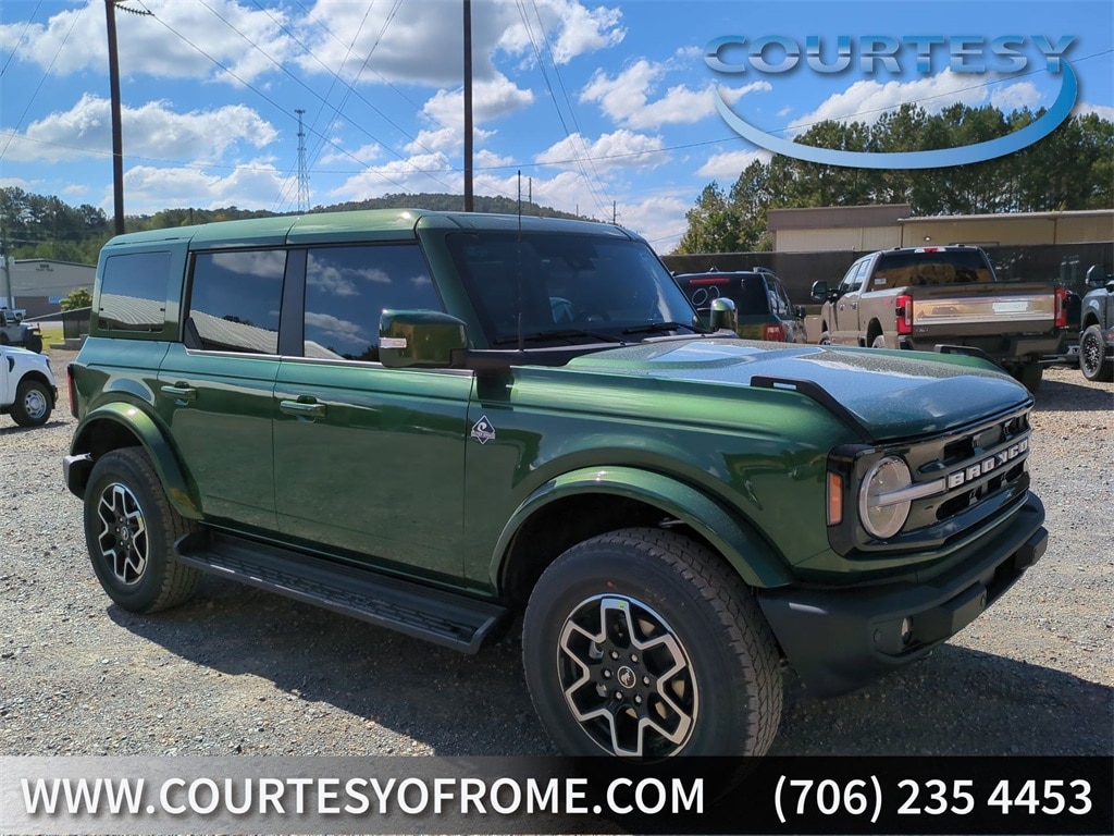 2025 Ford Bronco 4-Door Outer Banks's photo