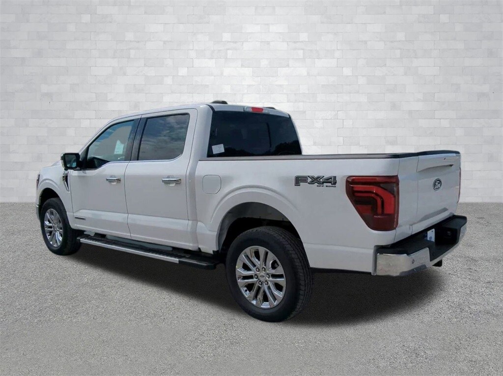 2025 Ford F-150 Lariat photo 4