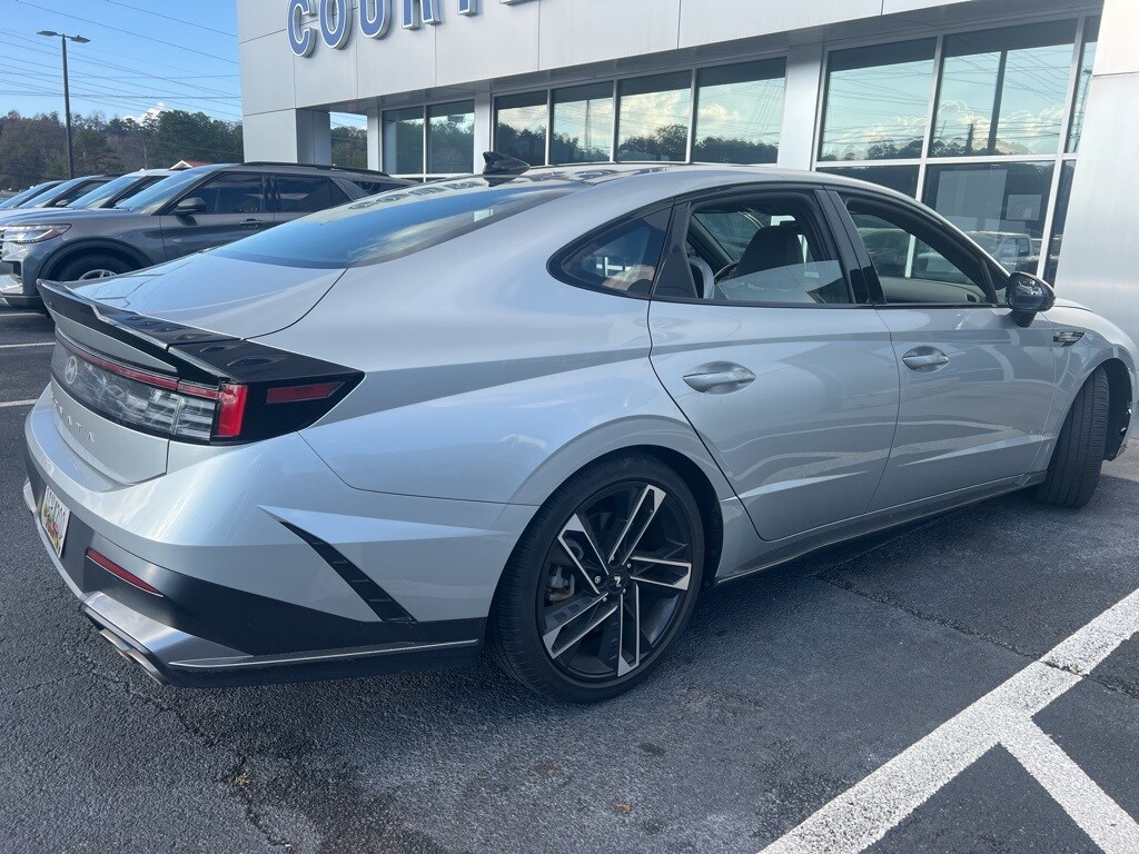 2024 Hyundai Sonata N Line photo 4
