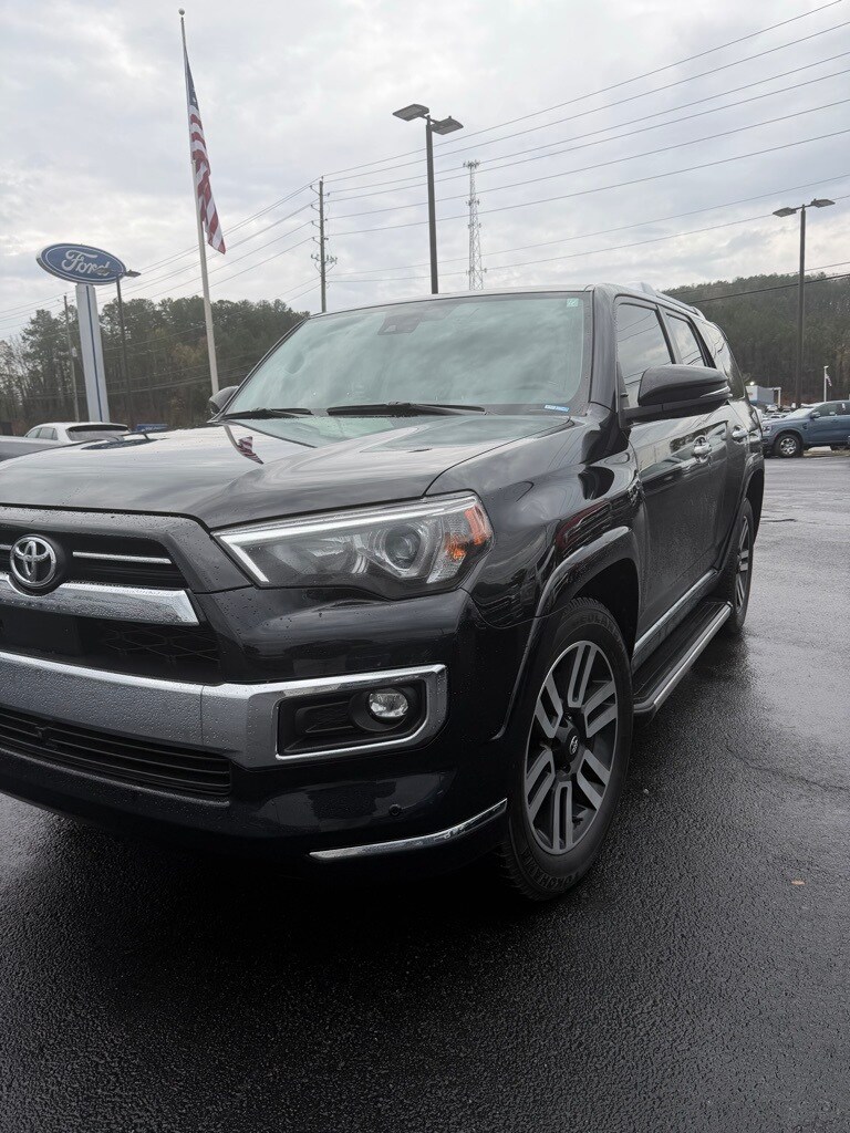 2023 Toyota 4Runner Limited photo 3