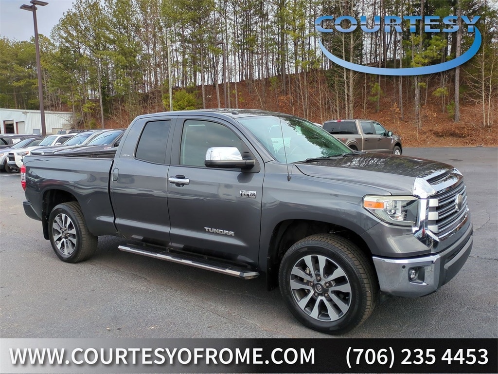 2018 Toyota Tundra Limited's photo
