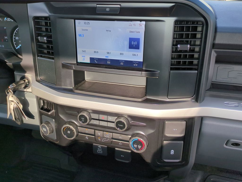 2025 Ford F-250 Super Duty XL - Photo 14