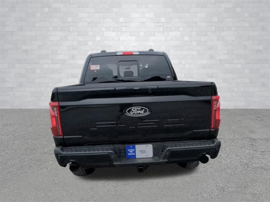 2025 Ford F-150 XLT photo 3