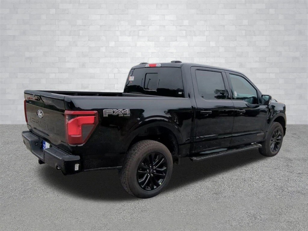 2025 Ford F-150 XLT photo 2