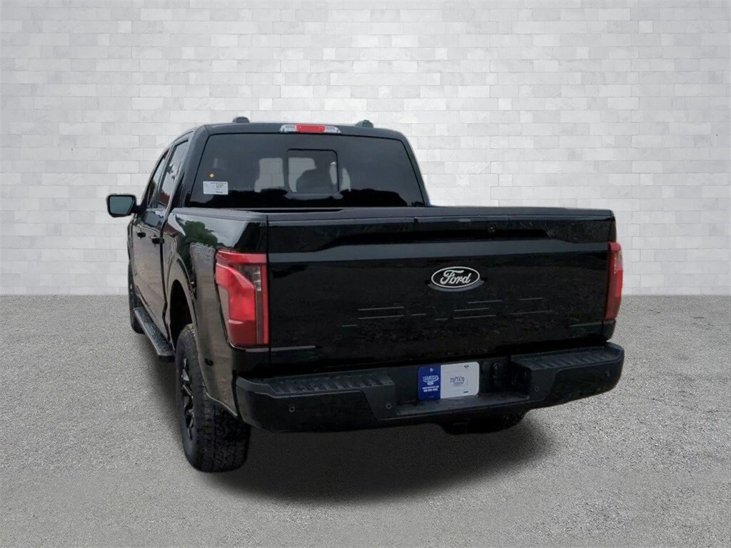 2025 Ford F-150 XLT photo 2