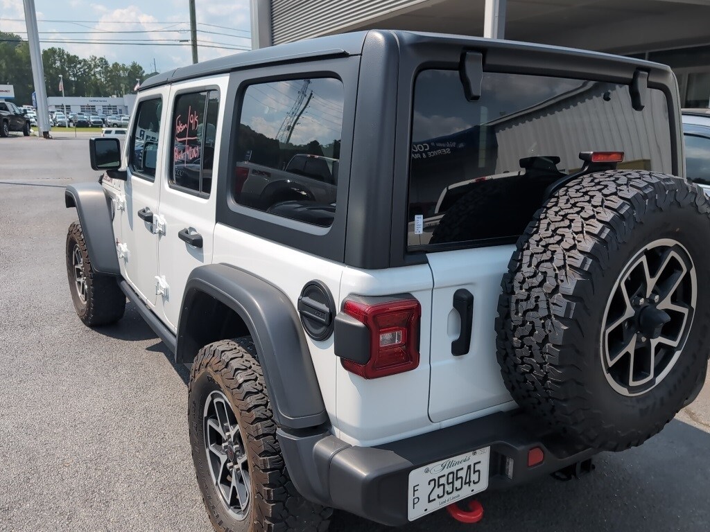 2024 Jeep Wrangler Rubicon photo 2