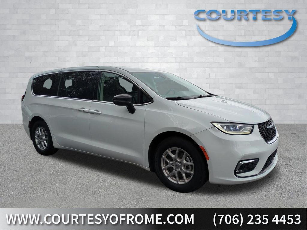 2024 Chrysler Pacifica