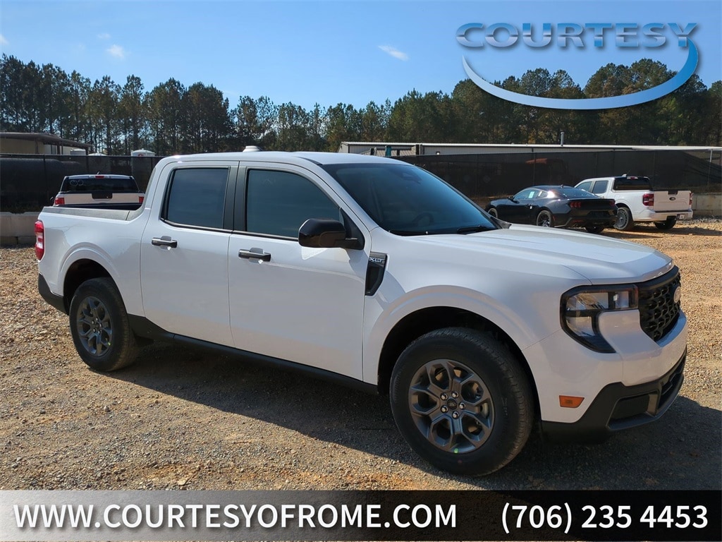 2025 Ford Maverick XLT's photo