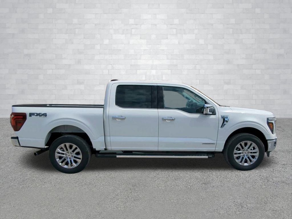 2025 Ford F-150 Lariat - Photo 11