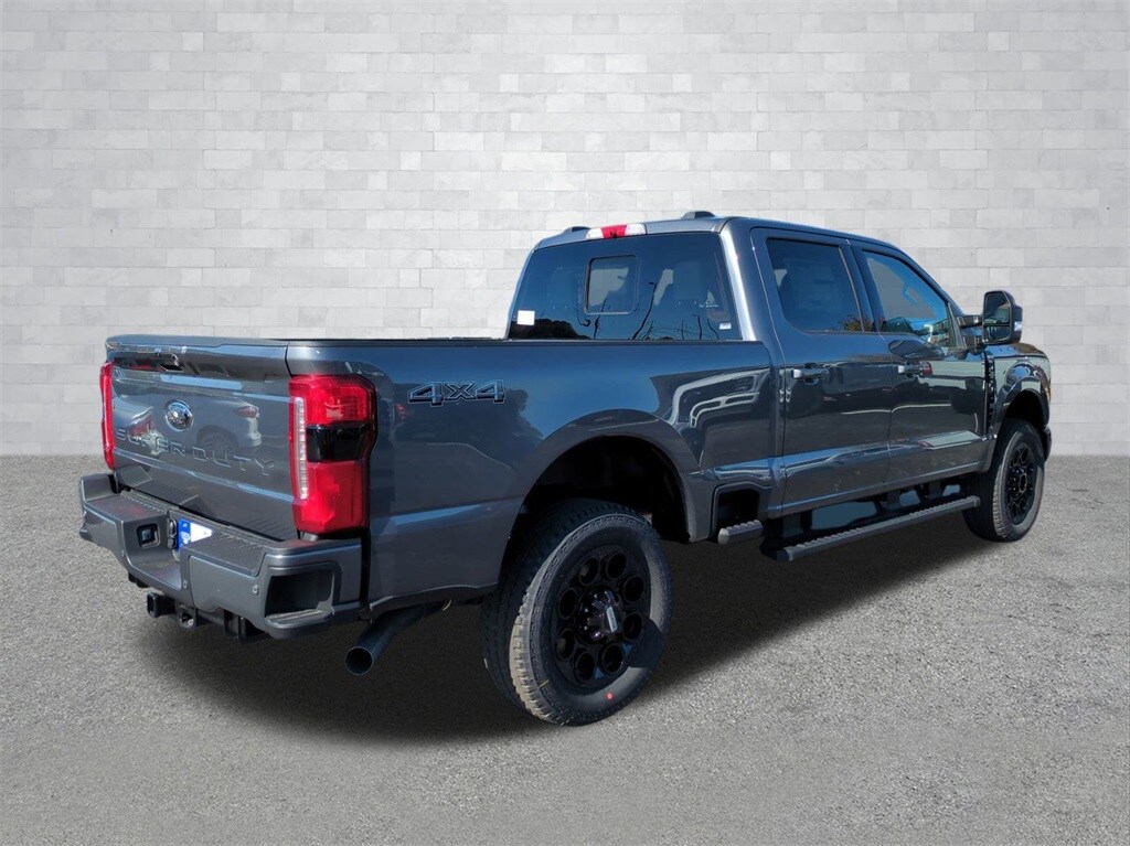 2026 Ford F-250 photo 3