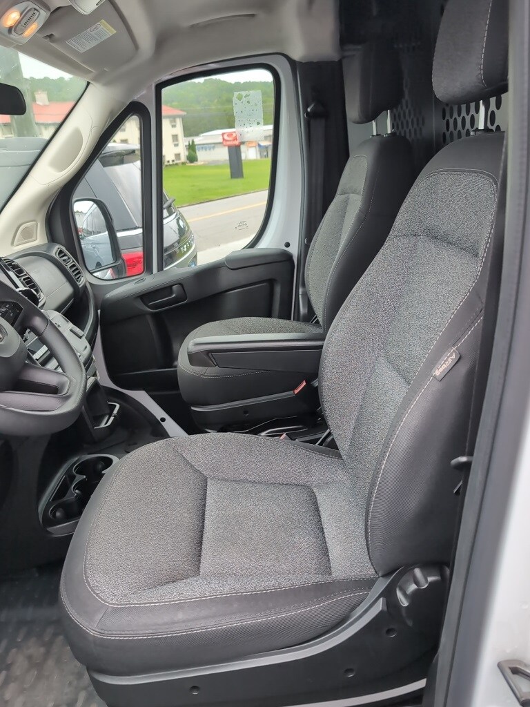 2023 Ram ProMaster 2500 Base photo 4