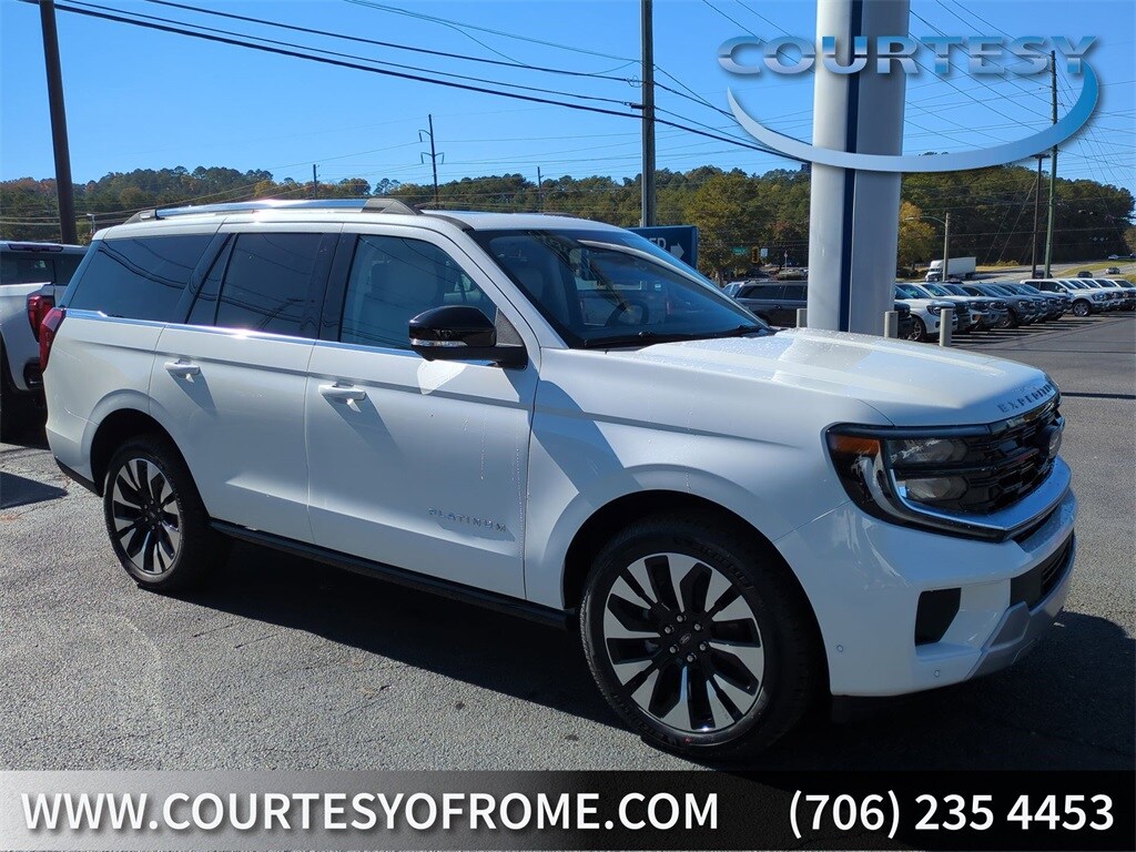 2025 Ford Expedition Platinum's photo