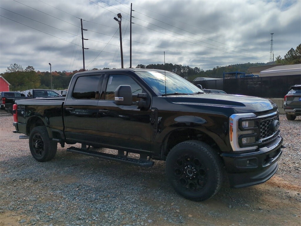 2026 Ford F-250 photo 2