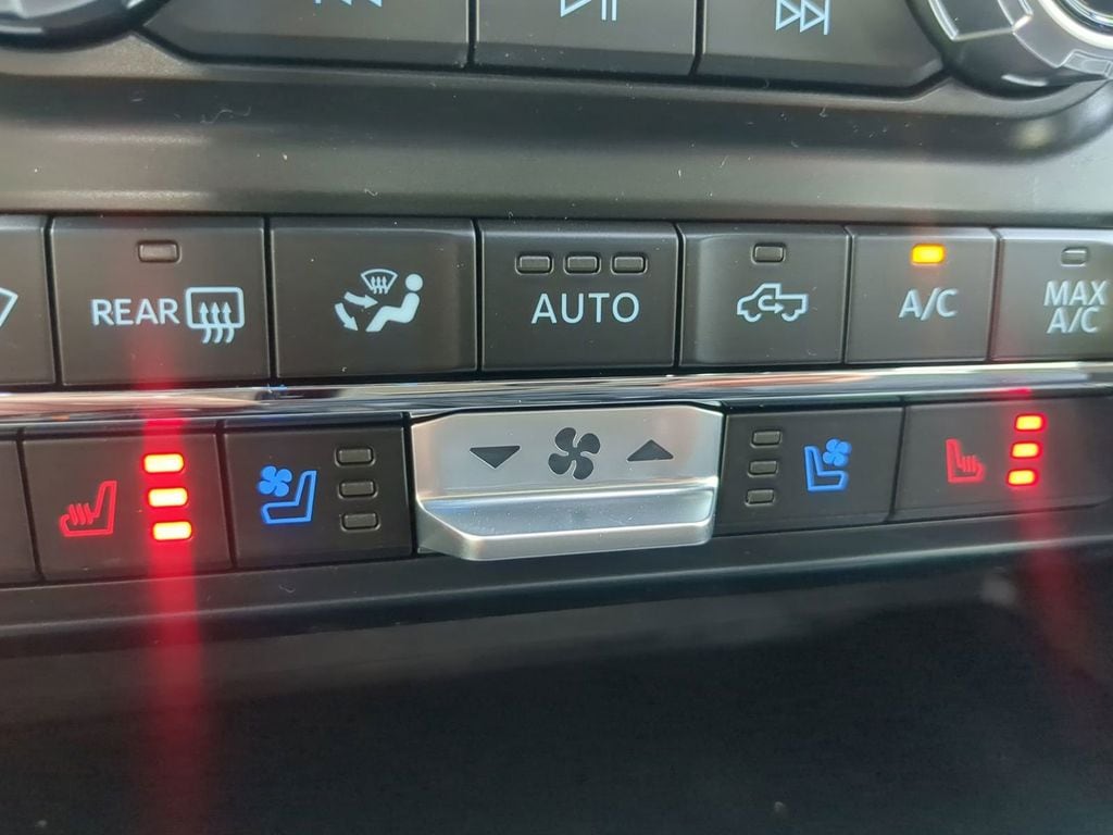 2025 Ford F-150 Lariat - Photo 27