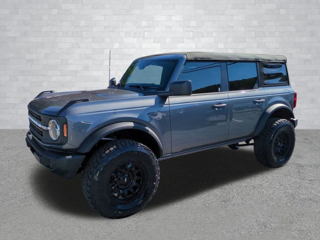 2025 Ford Bronco 4-Door Base - Photo 10
