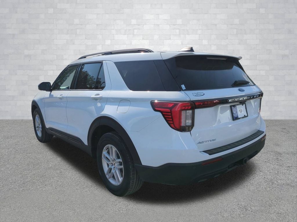 2026 Ford Explorer Active - Photo 6