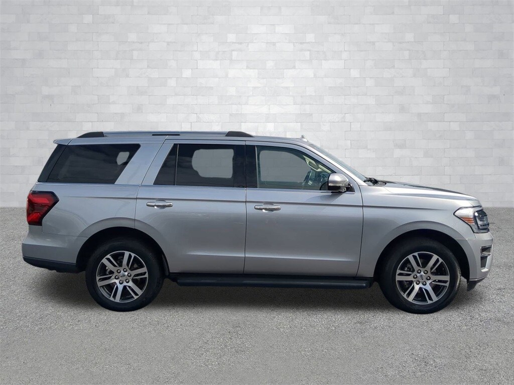 2023 Ford Expedition Limited photo 3