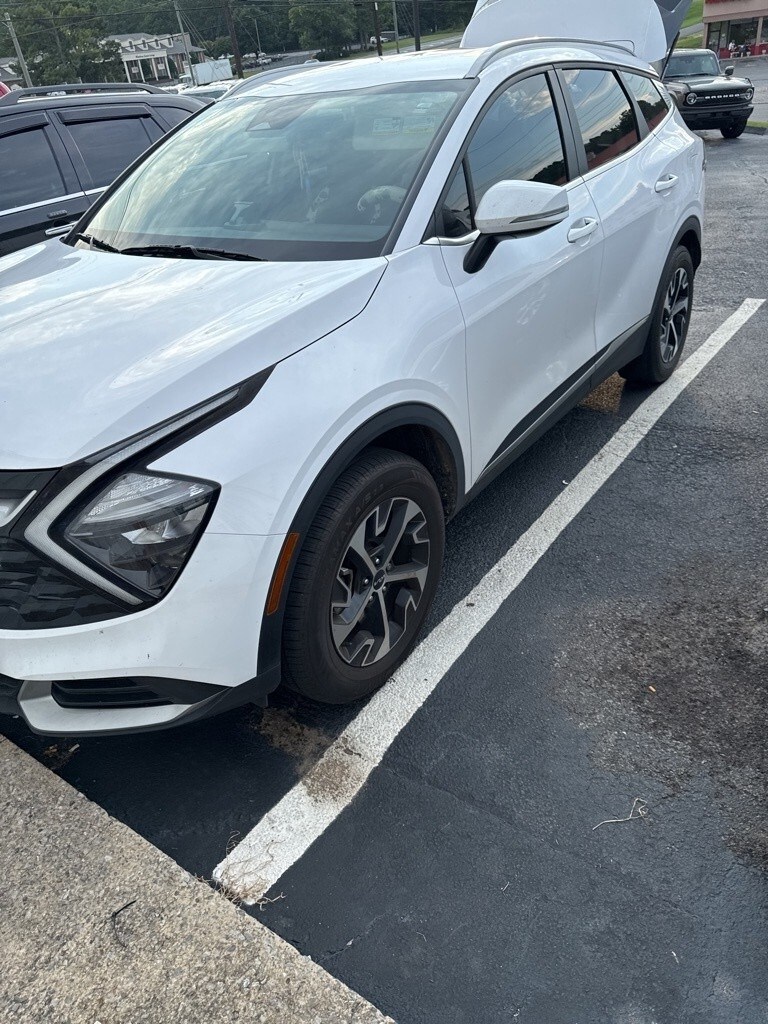 2023 Kia Sportage EX photo 3