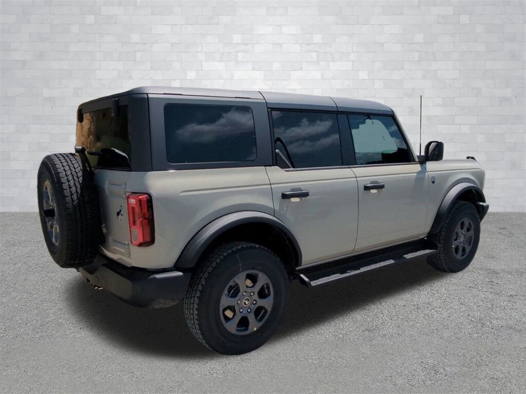 2025 Ford Bronco Big Bend photo 2
