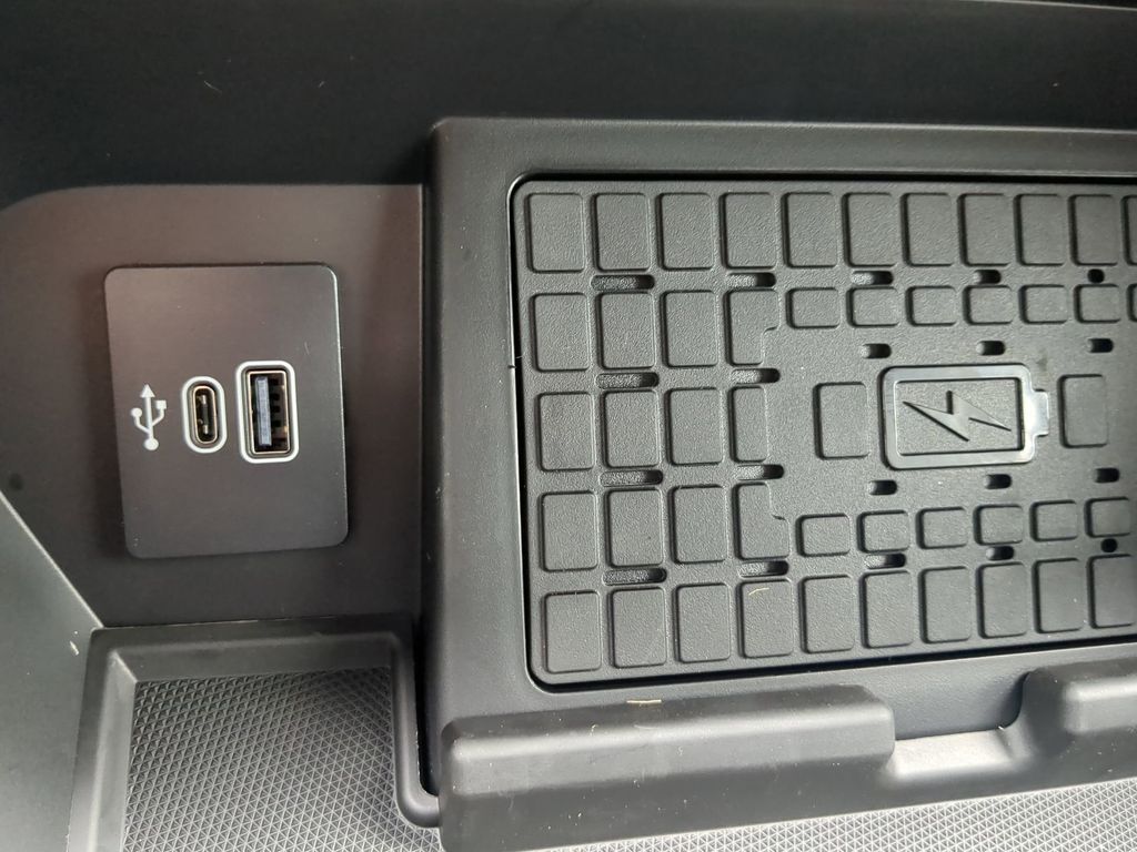 2025 Ford F-150 XLT - Photo 26