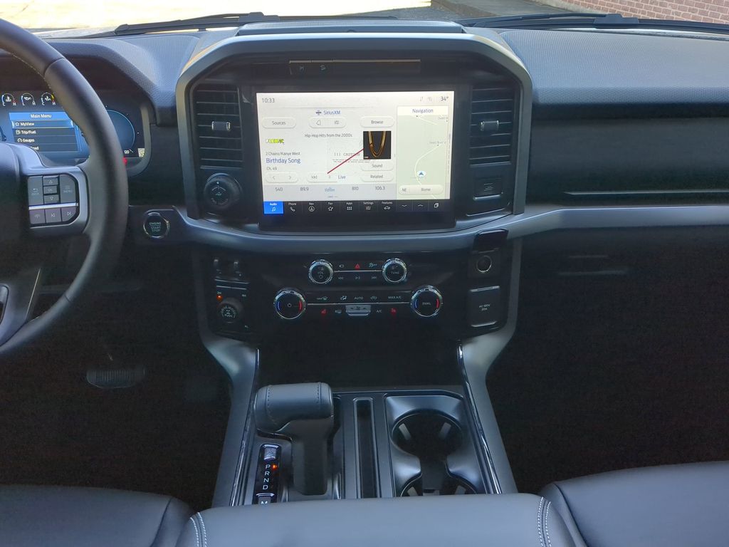 2025 Ford F-150 XLT - Photo 18