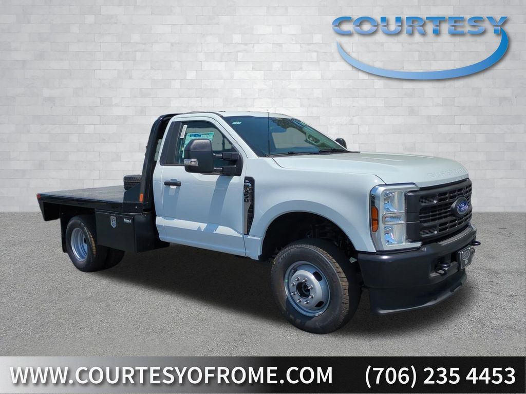 2026 Ford F-350 Super Duty Chassis Cab