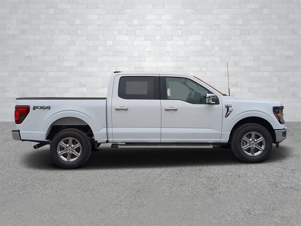 2025 Ford F-150 XLT photo 2