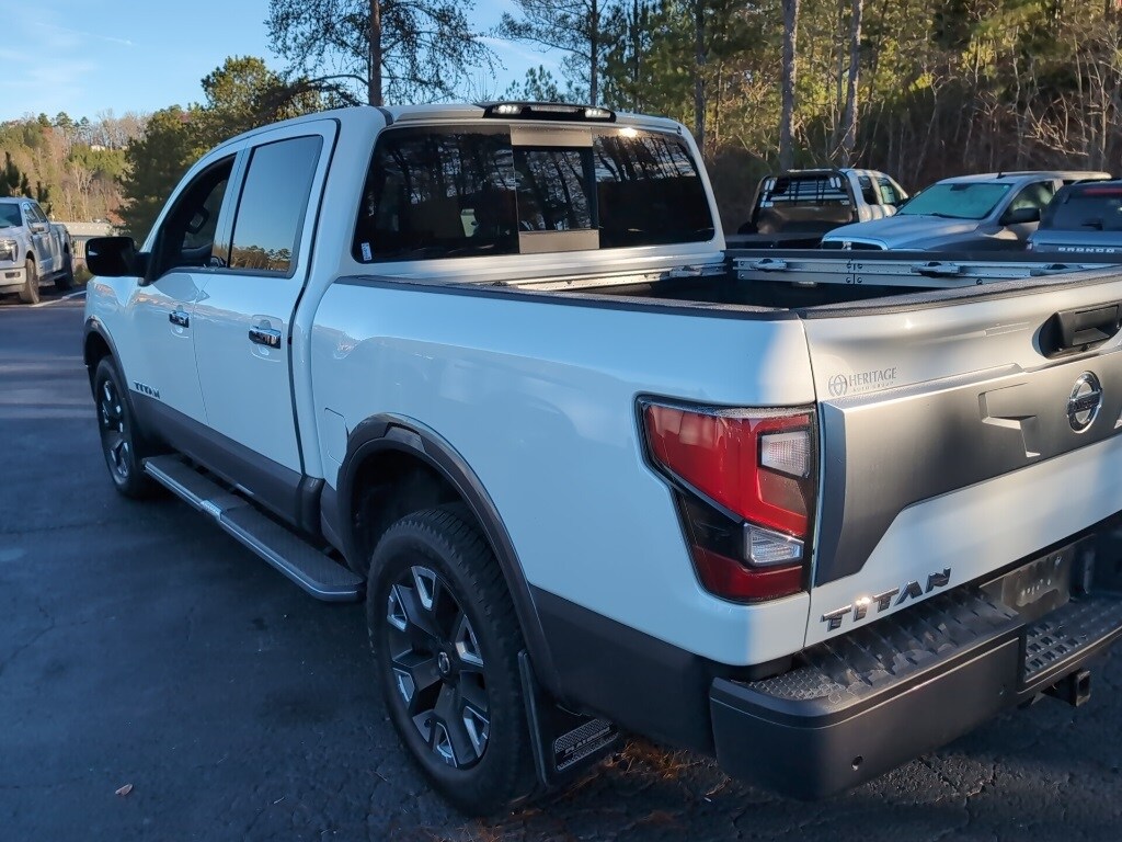 2021 Nissan Titan Platinum Reserve photo 3